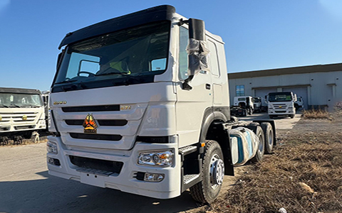 Used HOWO Tractor Head 6*4