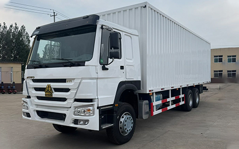 Used Sinotruk Box Truck 6*4